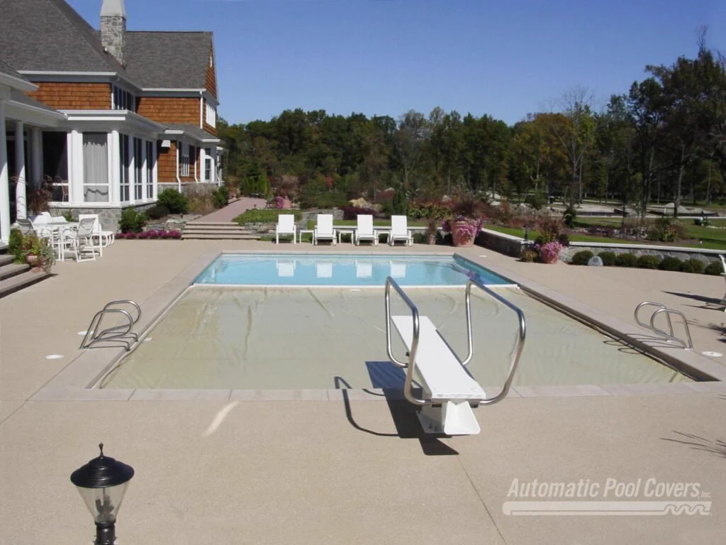 Automatic pool cover system