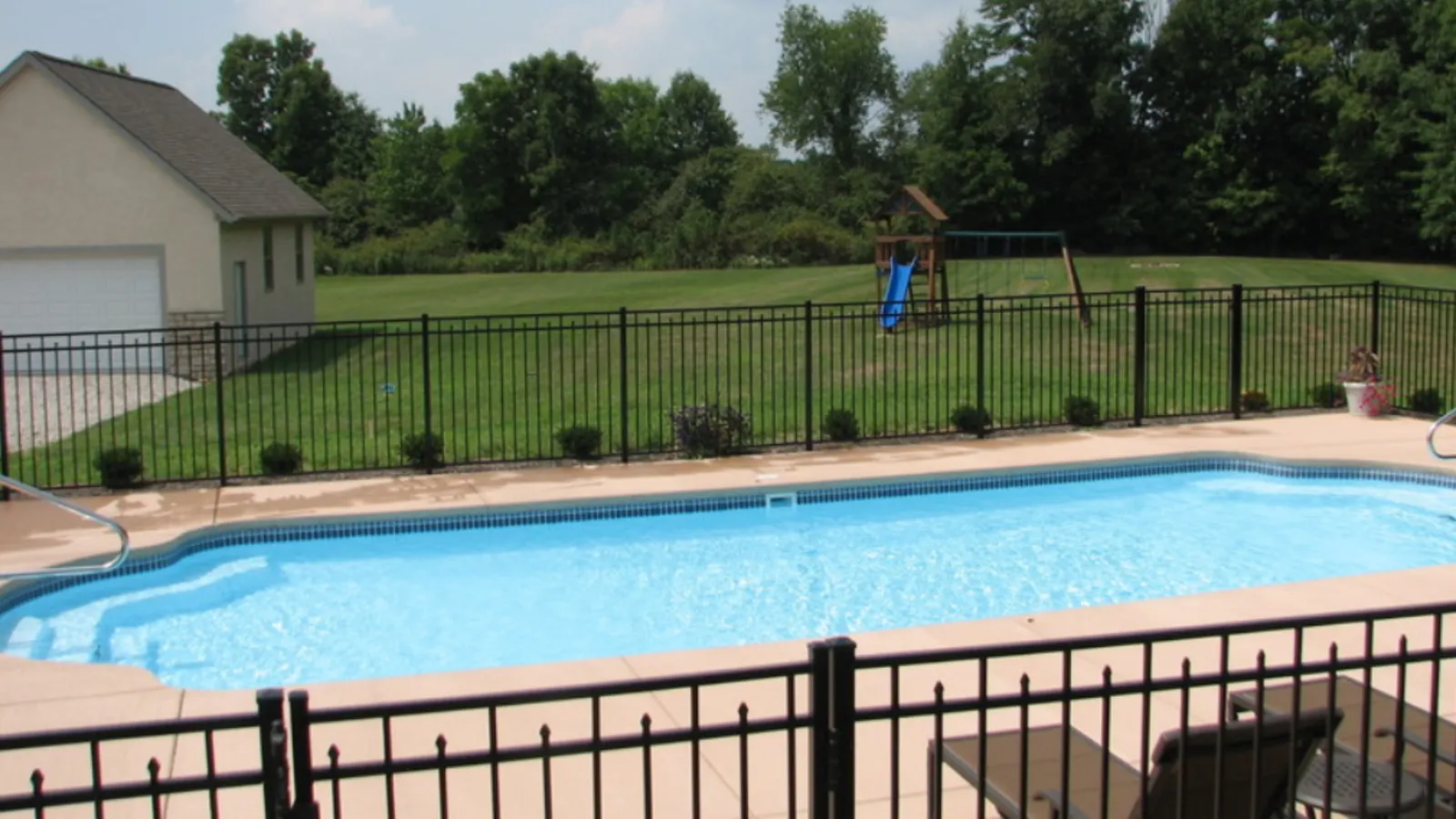Fiberglass pool installation in Knox County, Ohio