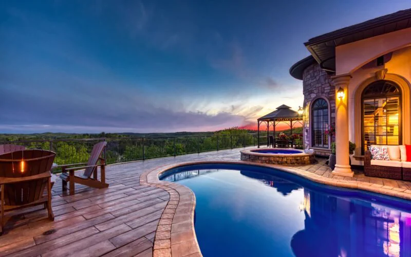 Medium size pool